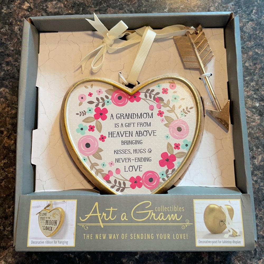 Art a Gram Collectible Display for Grandmothers